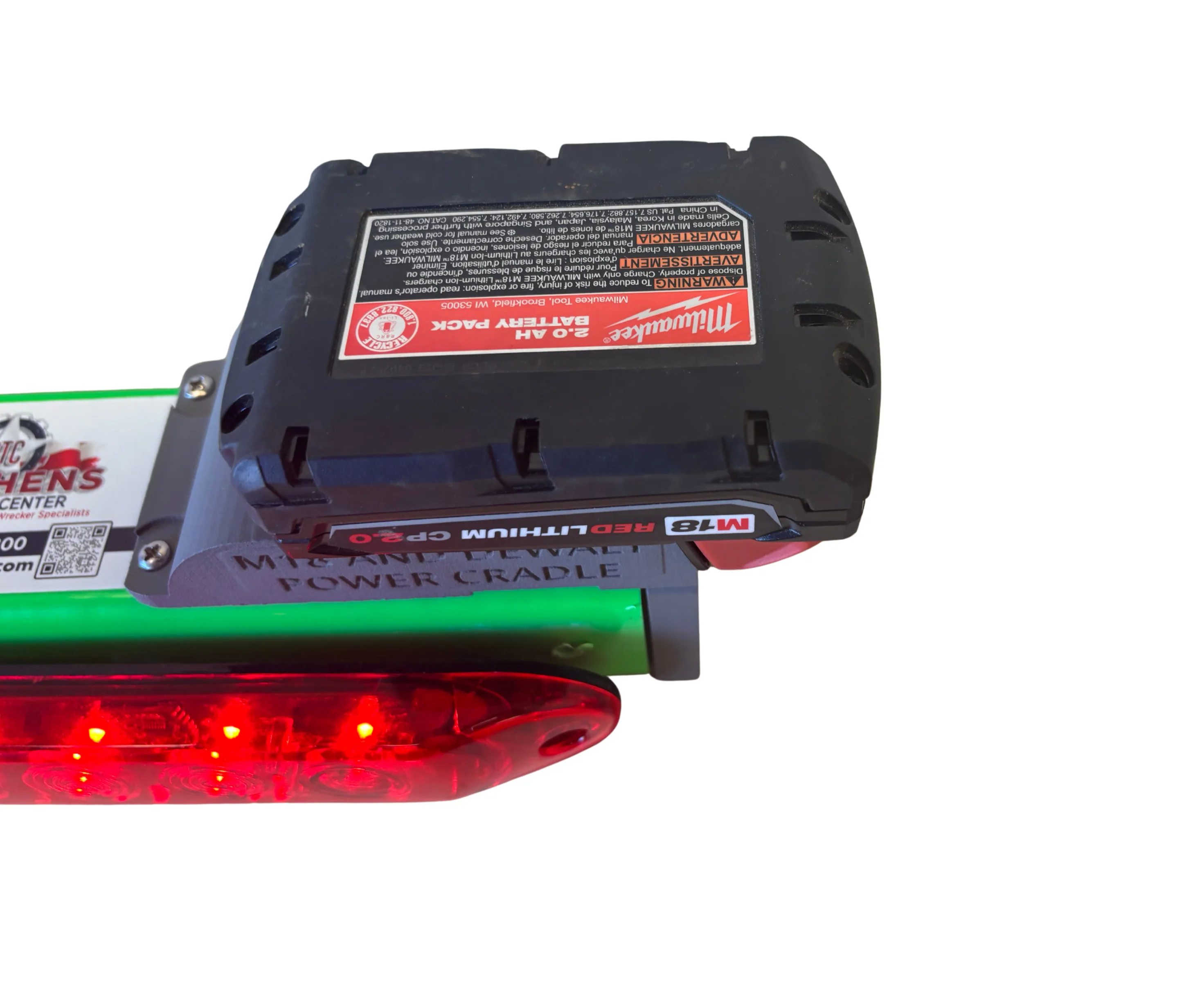 TowMate 22 Inch Wireless Tow Light Refurb MDW Battery Mount Ready to Run on Milwaukee M18 or DeWalt Max20 Battery Pack - Image 6